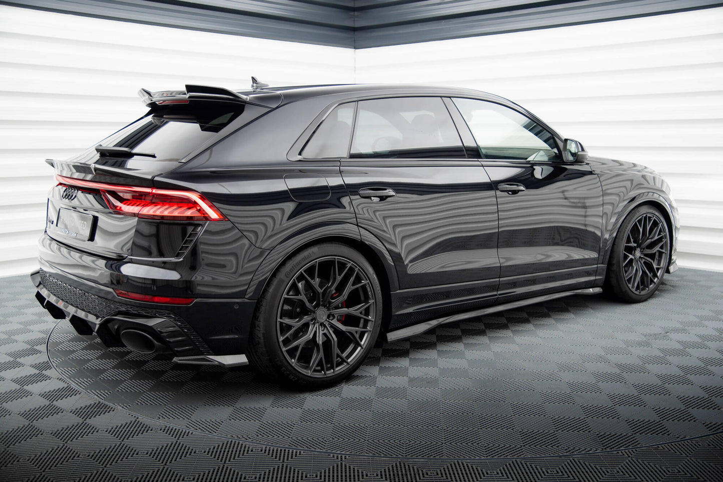 Sideskørter Prepreg kulfiber Audi RSQ8 Mk1