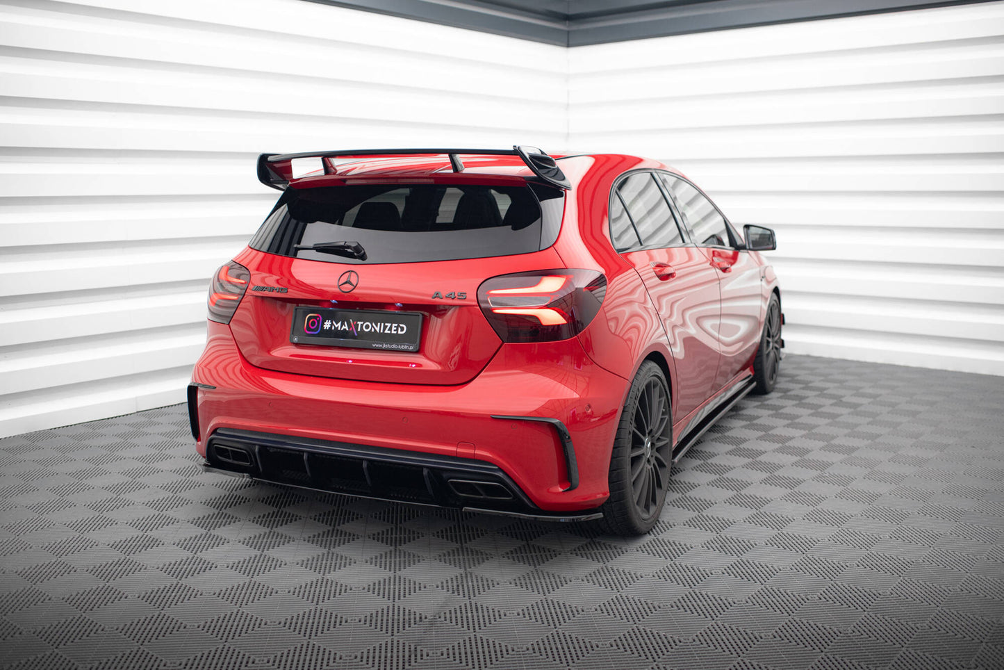 Bagerste sidesplitter Mercedes A W176 AMG Facelift