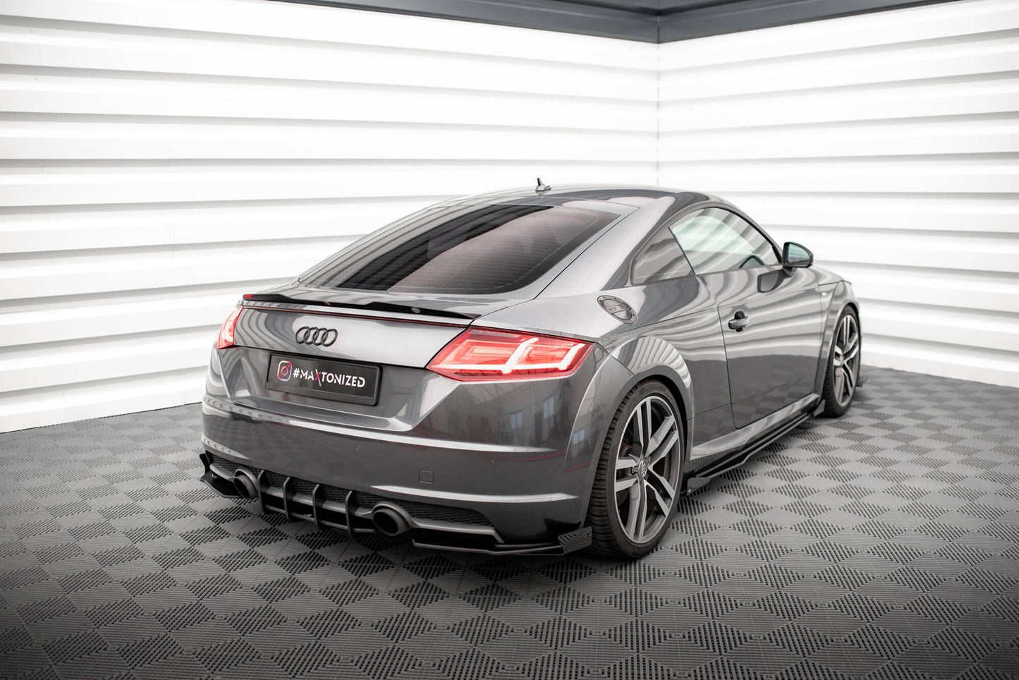 Bagerste side Flaps Audi TT S-Line 8S