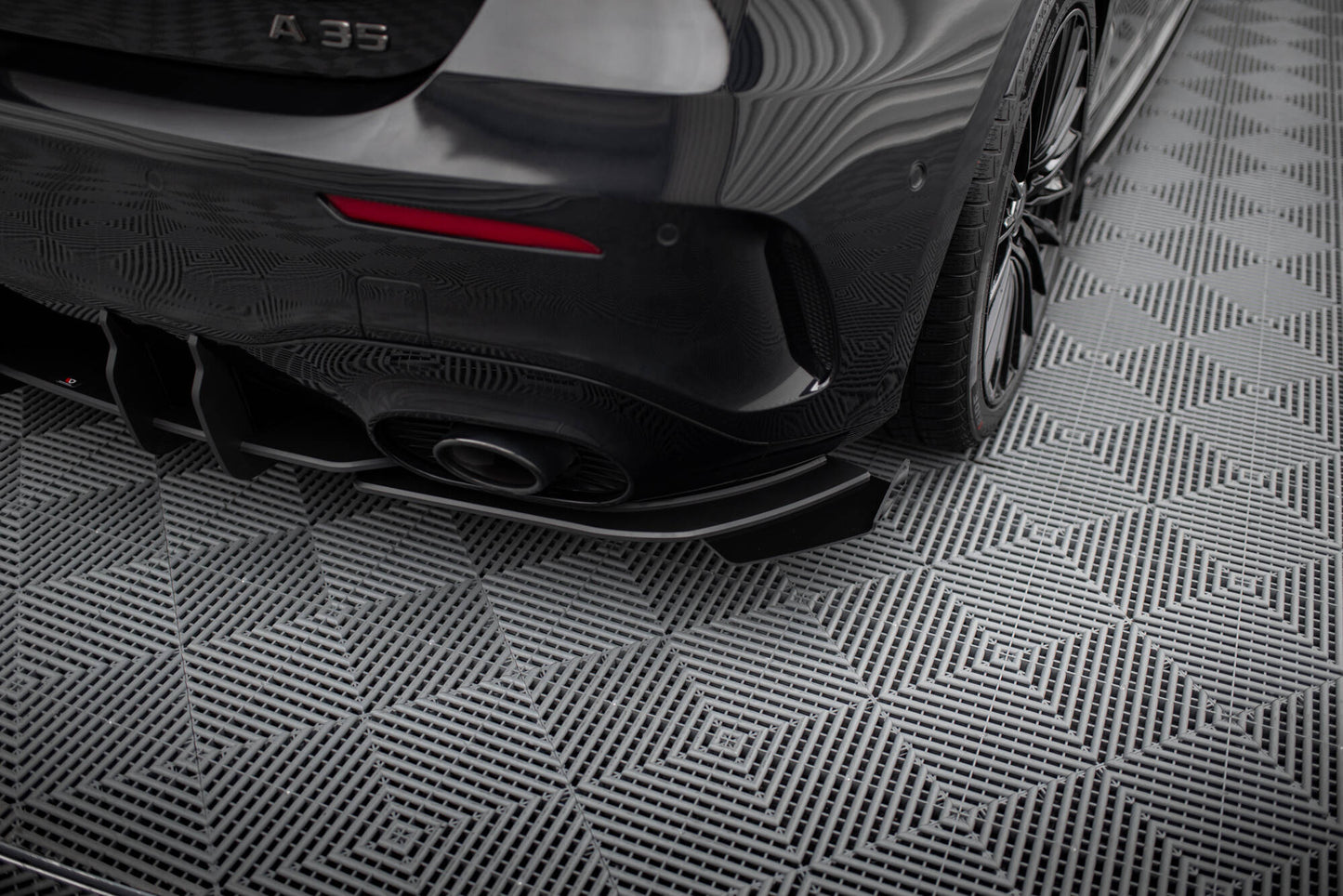Bagerste side Flaps Mercedes-AMG A35 Hatchback W177