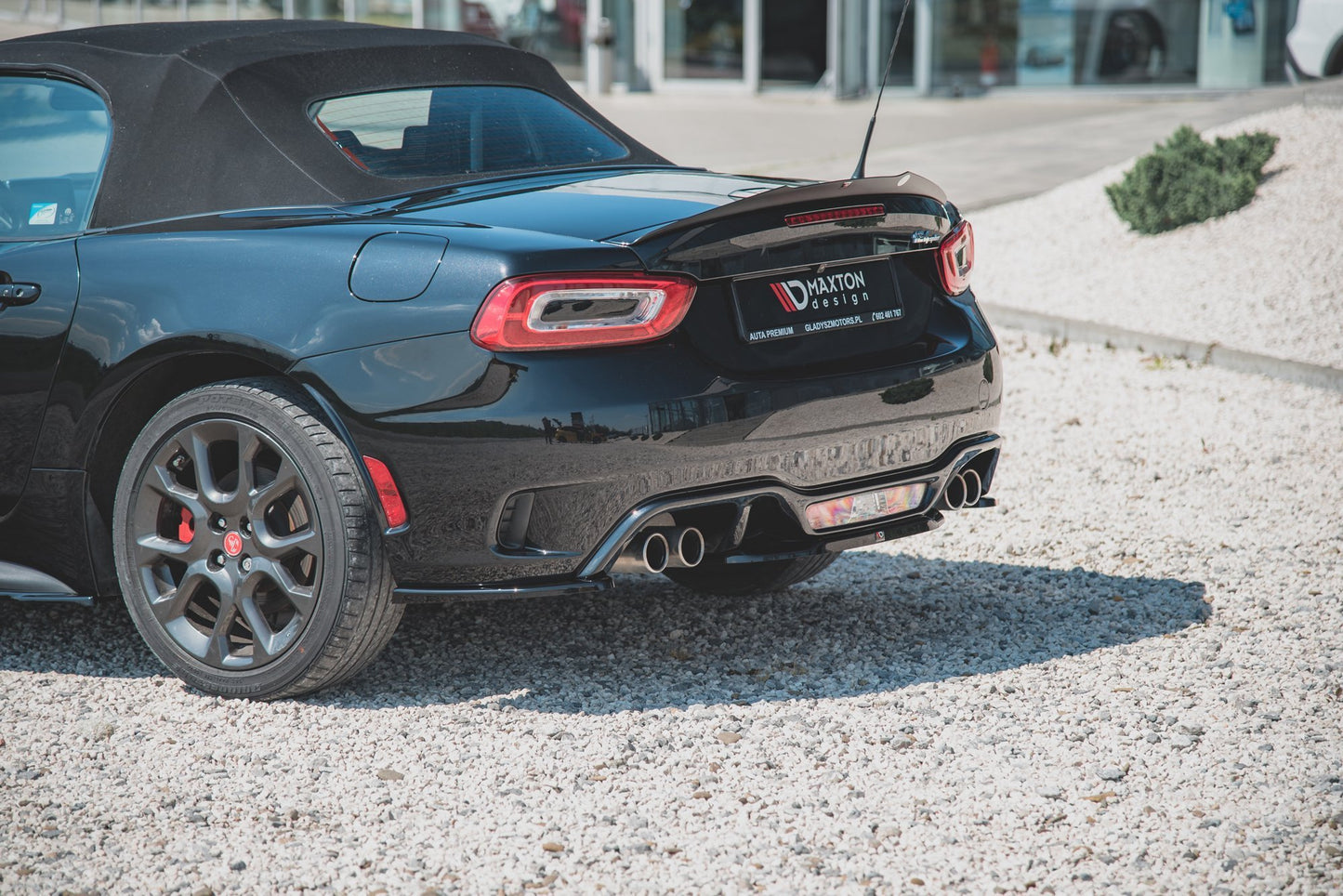 Bagerste sidesplitter Abarth 124 Spider