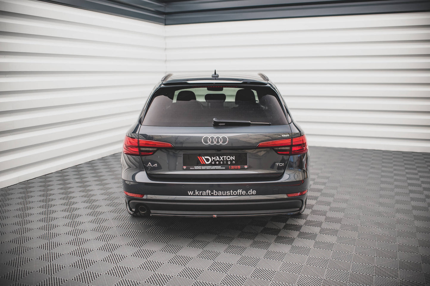 Bagerste sidesplitter Audi A4 B9