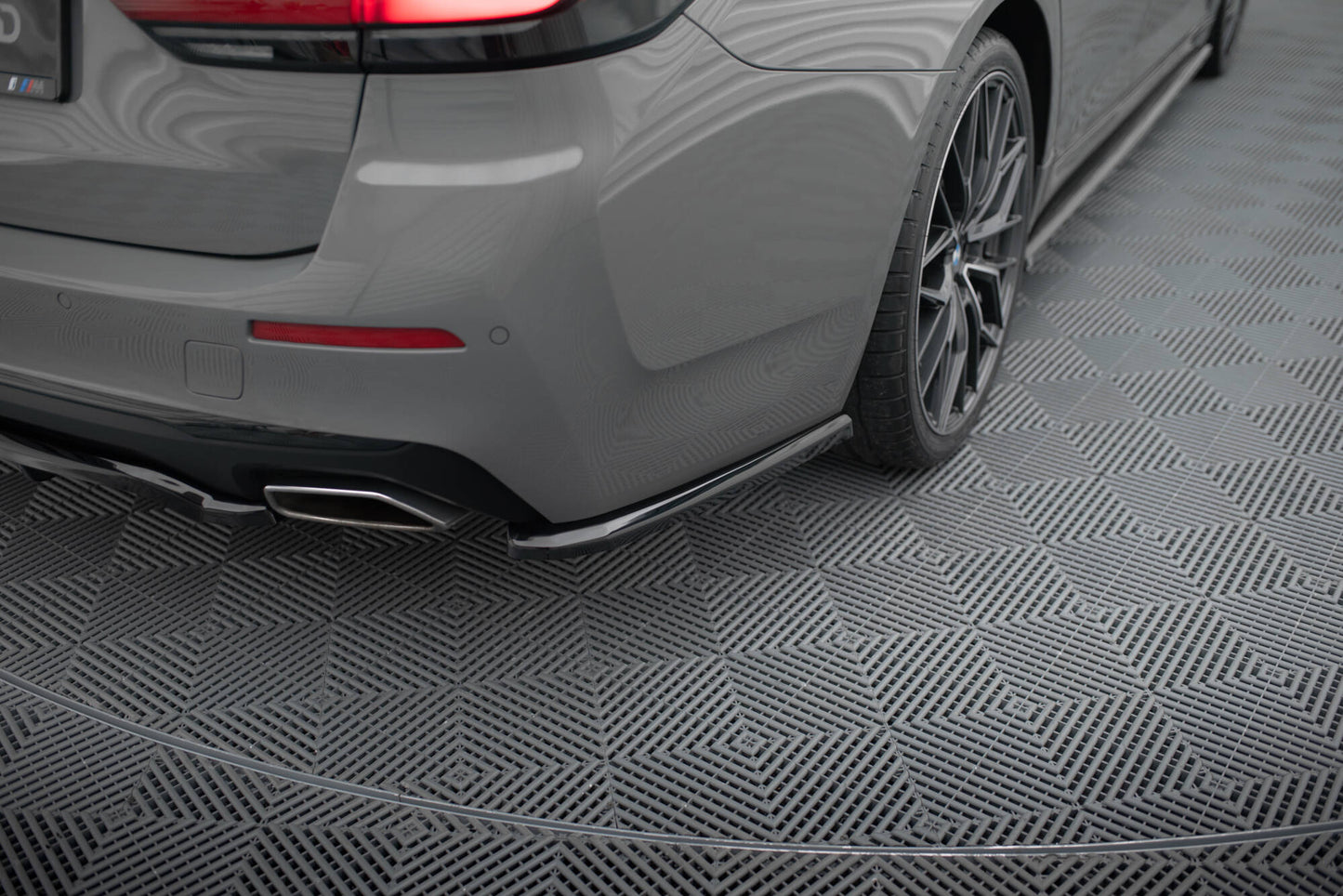 Bagerste sidesplitter BMW 5 G30 / G31 Facelift