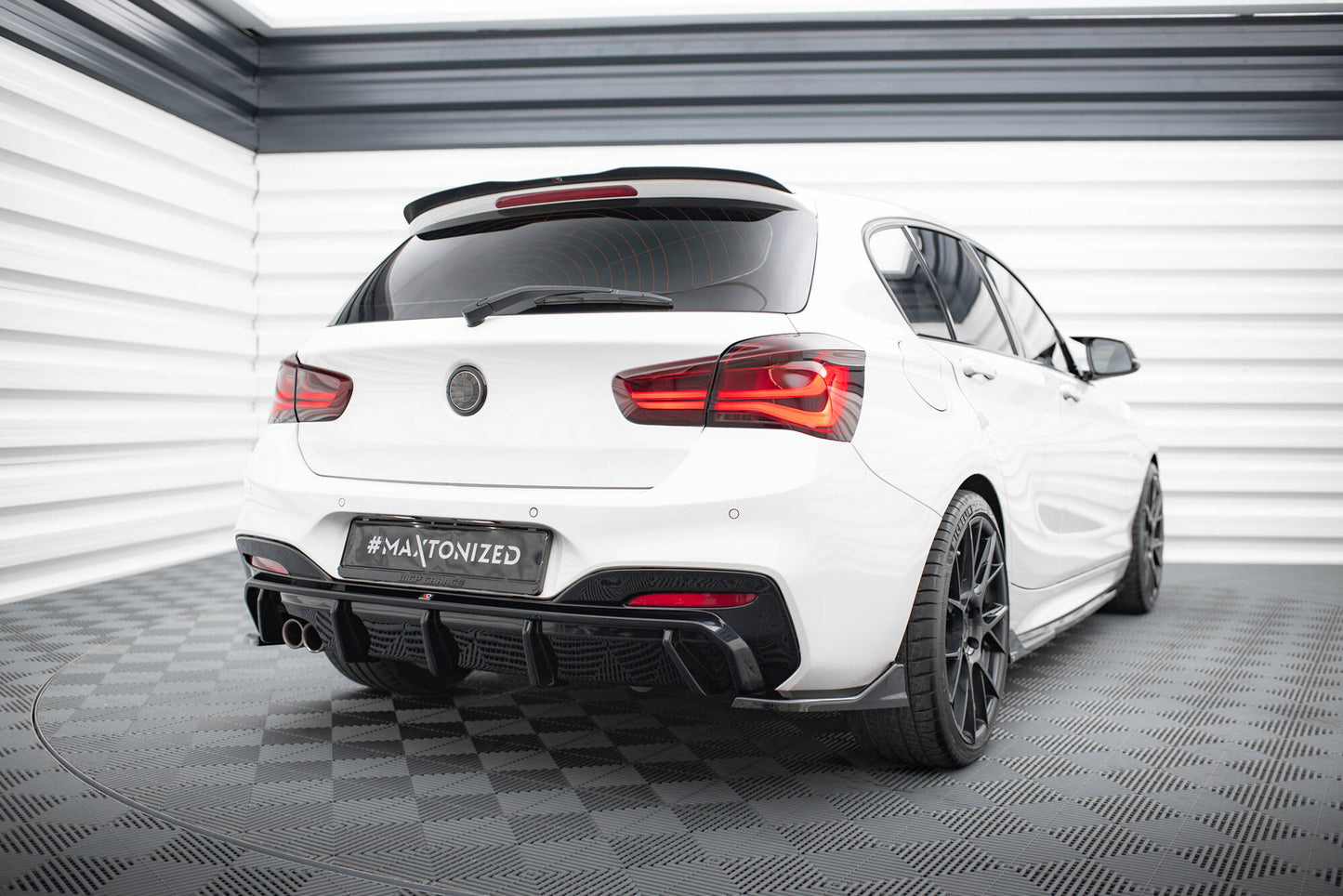 Bagerste sidesplitter (Til Bagerste diffuser V.3) BMW 1 M-Pack / M140i F20 Facelift