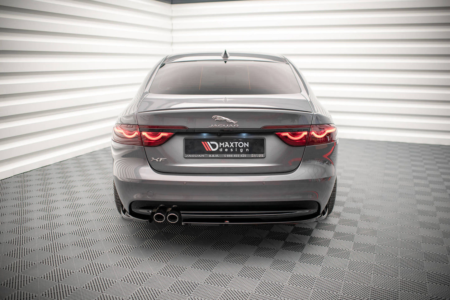 Bagerste sidesplitter Jaguar XF R-Sport Mk2