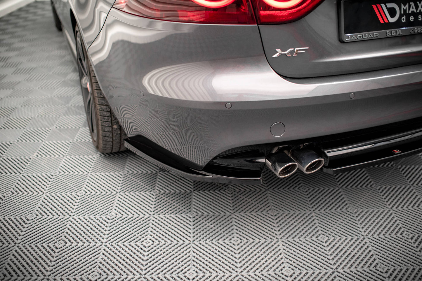 Bagerste sidesplitter Jaguar XF R-Sport Mk2