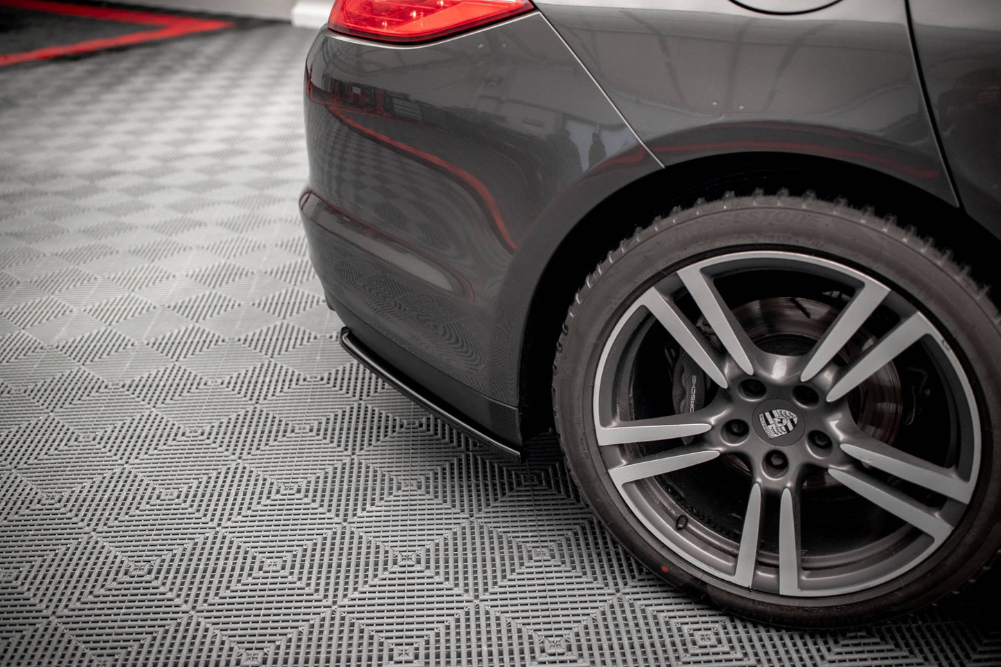 Bagerste sidesplitter Porsche Panamera / Panamera Diesel 970