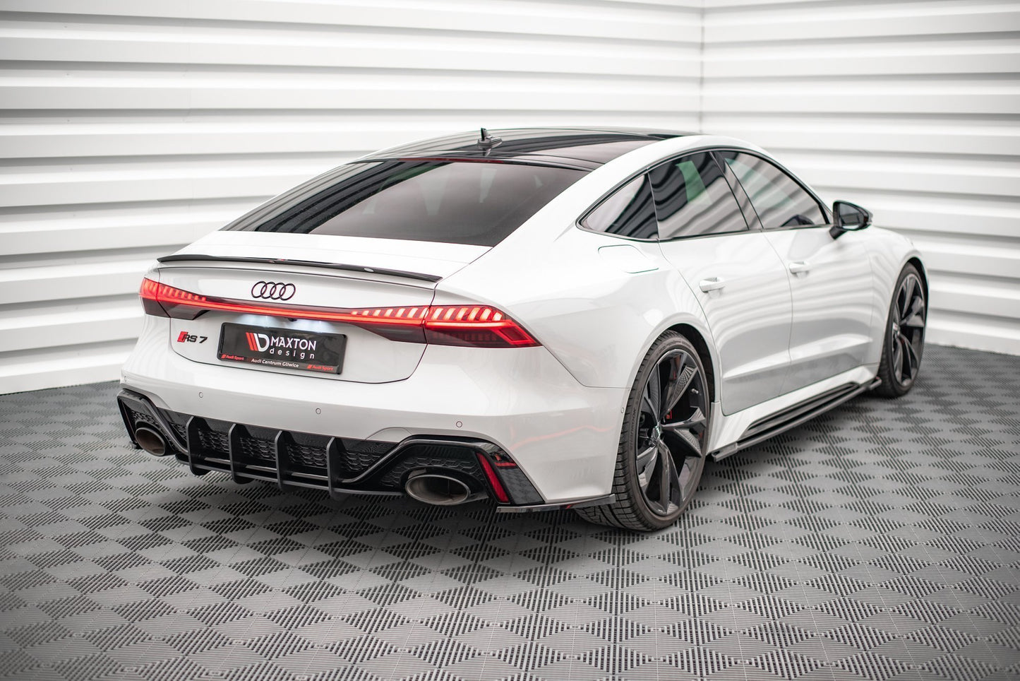 Bagerste sidesplitter V.1 Audi RS7 C8