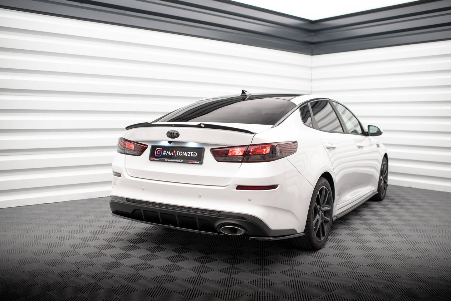 Bagerste sidesplitter V.1 Kia Optima Mk4 Facelift