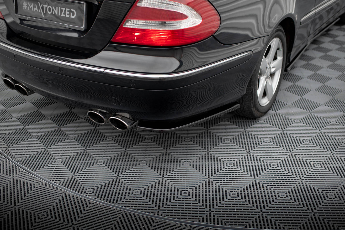 Bagerste sidesplitter V.1 Mercedes-Benz CLK W209