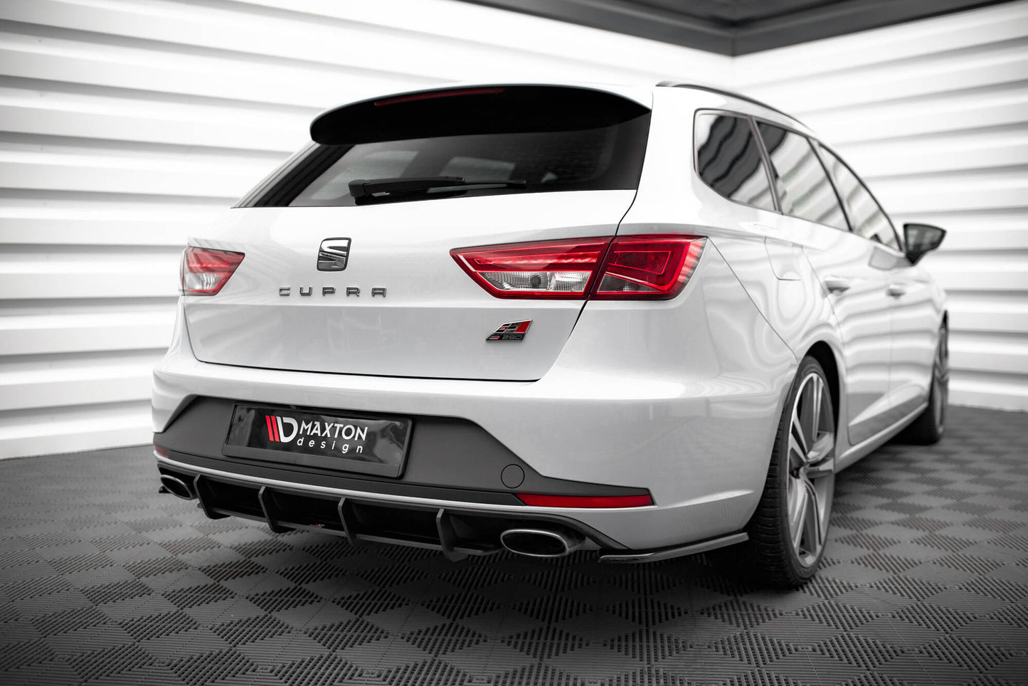 Bagerste sidesplitter V.1 Seat Leon Cupra Sportstourer Mk3