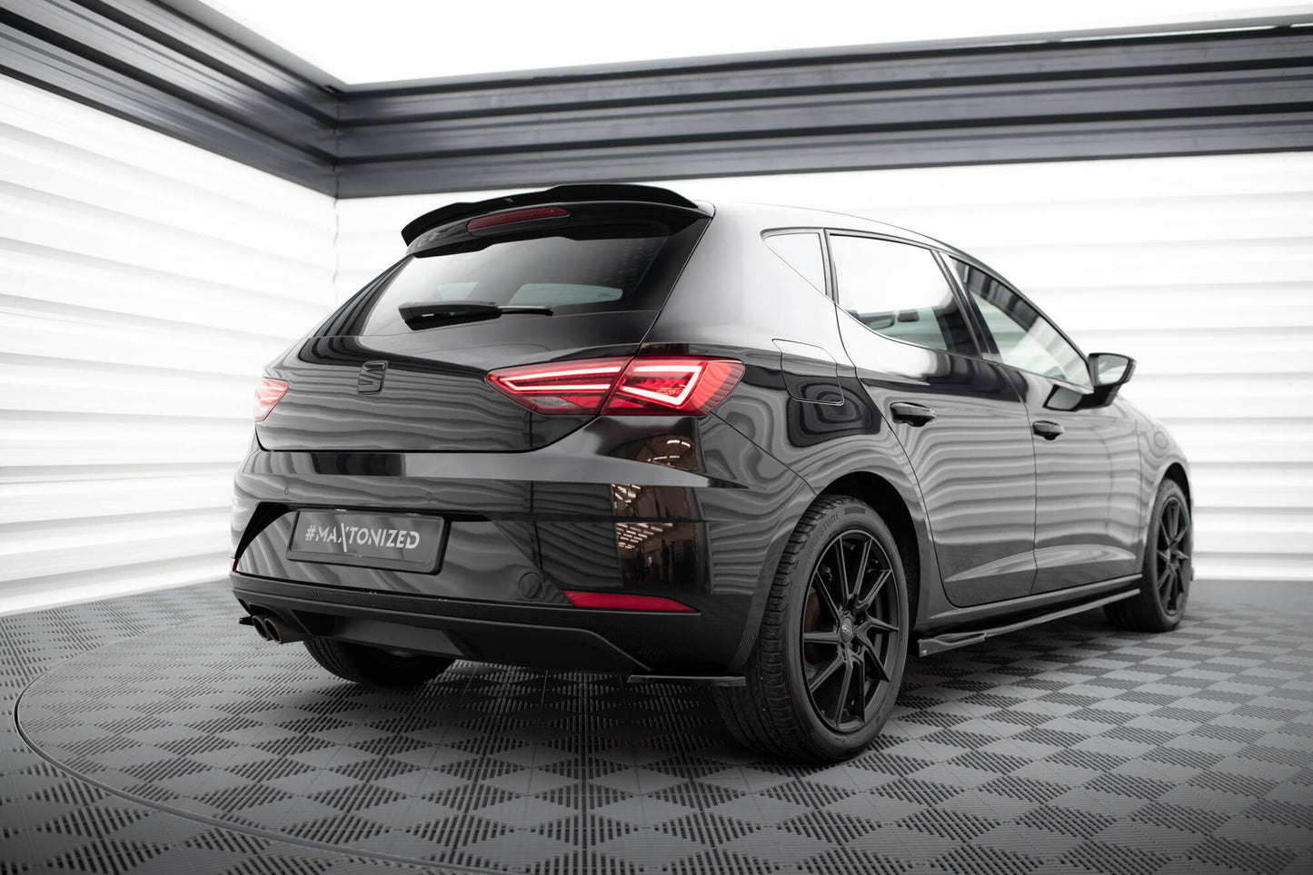Bagerste sidesplitter V.1 Seat Leon Hatchback Mk3 Facelift