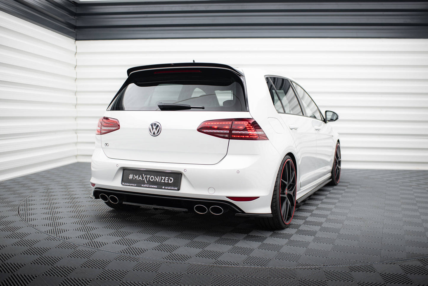 Bagerste sidesplitter V.1 VW Golf 7 R / R-Line