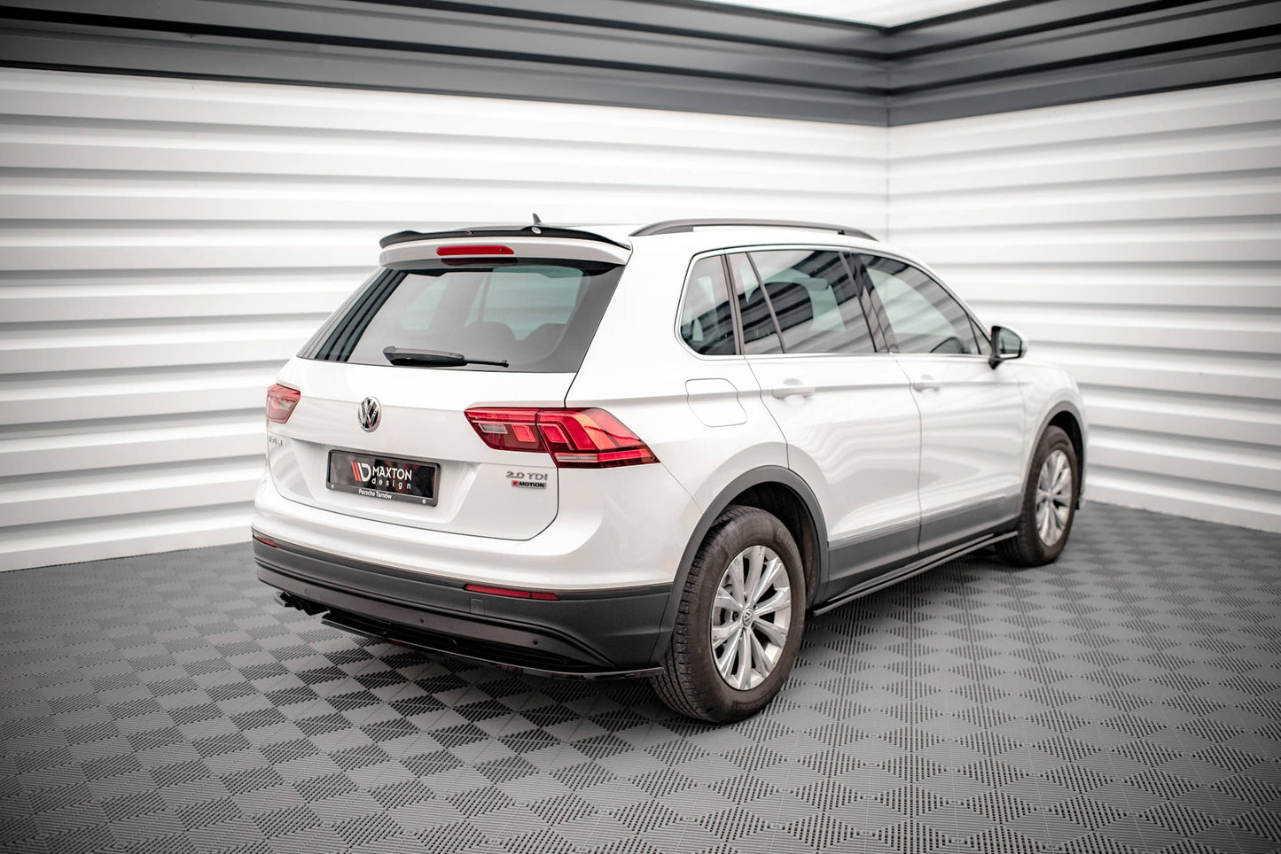 Bagerste sidesplitter V.1 Volkswagen Tiguan Mk2