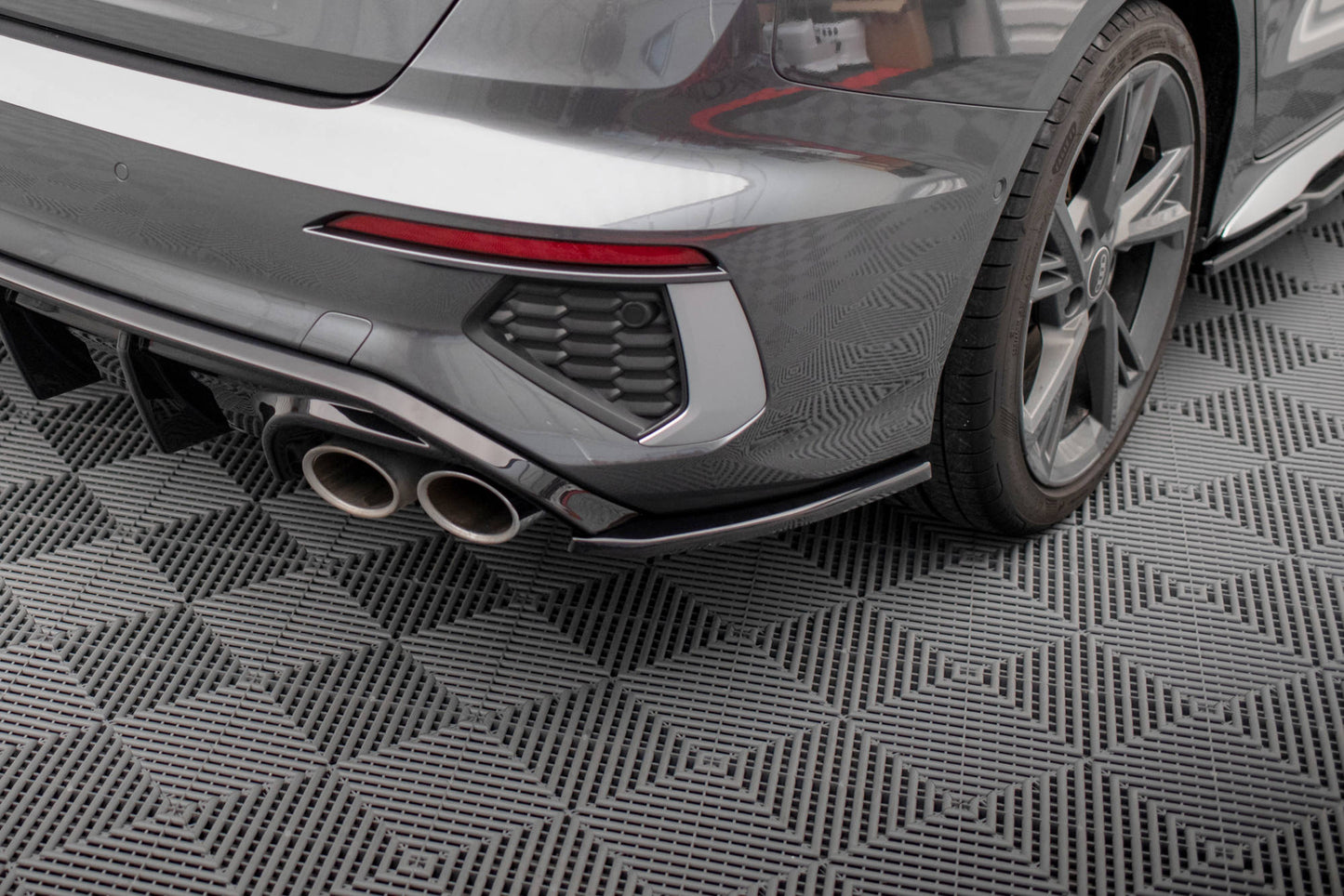 Bagerste sidesplitter V.2 Audi S3 Sedan 8Y