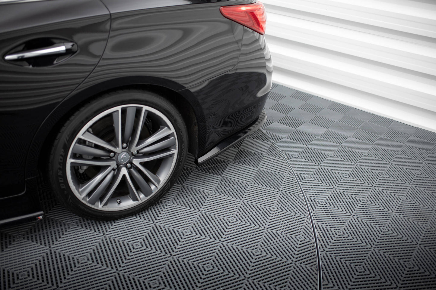Bagerste sidesplitter V.2 Infiniti Q50 S Mk1