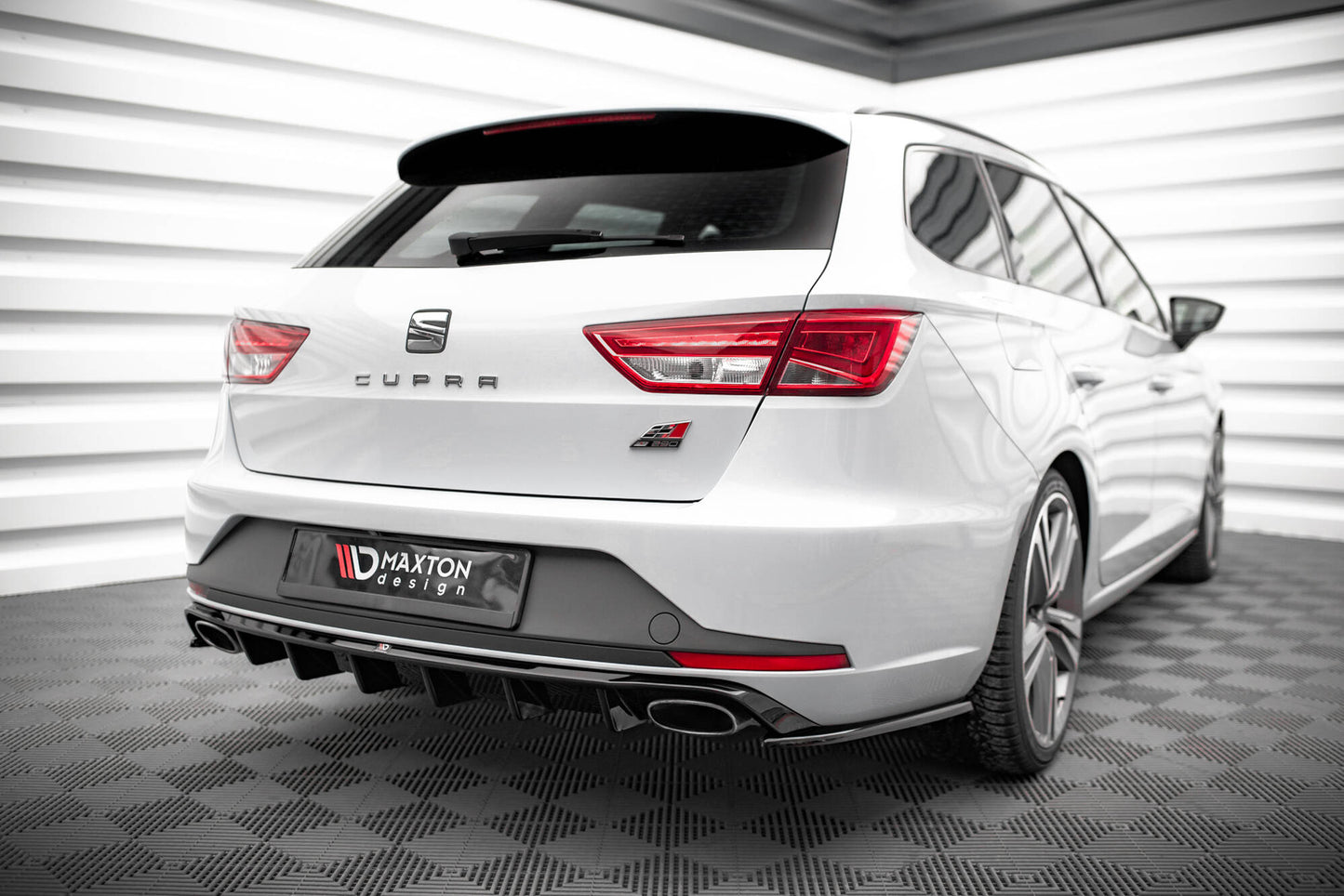 Bagerste sidesplitter V.2 Seat Leon Cupra Sportstourer Mk3