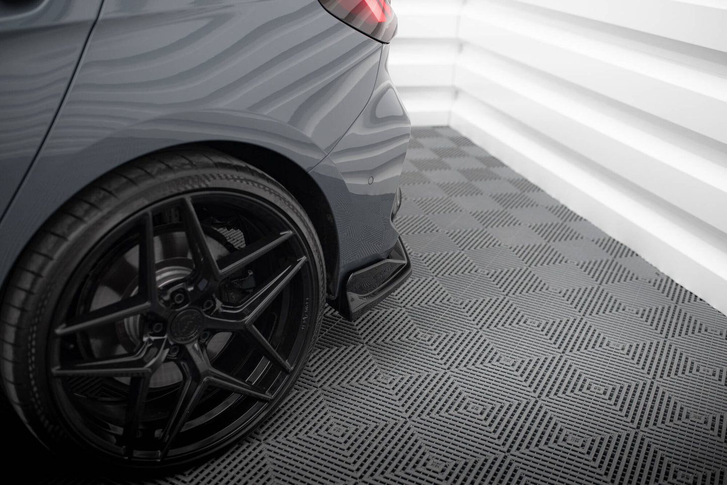 Bagerste sidesplitter V.4 til BMW 1 M-Pack / M135i / 128ti F40
