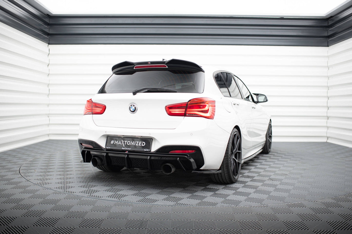 Bagerste sidesplitter V.5 (Til Bagerste diffuser v.3) BMW 1 M-Pack / M140i F20 Facelift