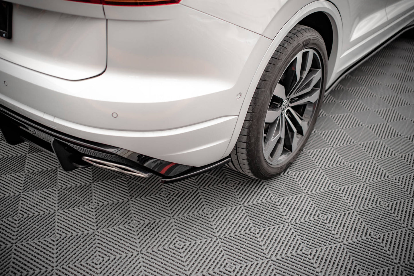 Bagerste sidesplitter Volkswagen Touareg R-line Mk3
