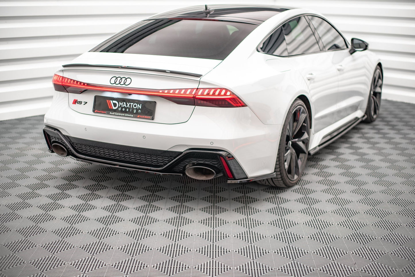 Bagerste splitter Audi RS7 C8
