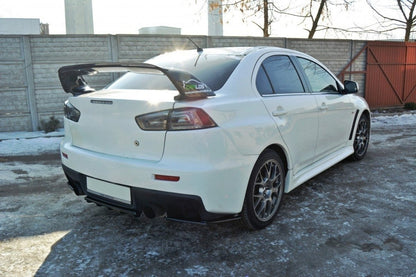 Bagerste splitter Mitsubishi Lancer Evo X (med vertikale bars)