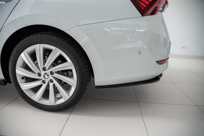 Bagerste splitter Skoda Octavia Mk4