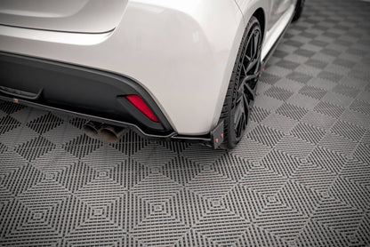 Bagerste splitter V.1 + Flaps Toyota Yaris Mk4