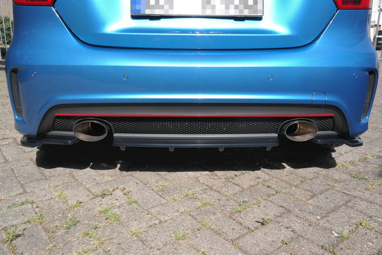 Bagerste splitter (med vertikale bars) MERCEDES-BENZ W176 AMG-LINE PREFACE