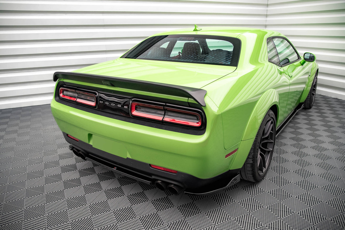 Bagerste splitter til Dodge Challenger SRT Hellcat Bredtbody Mk3