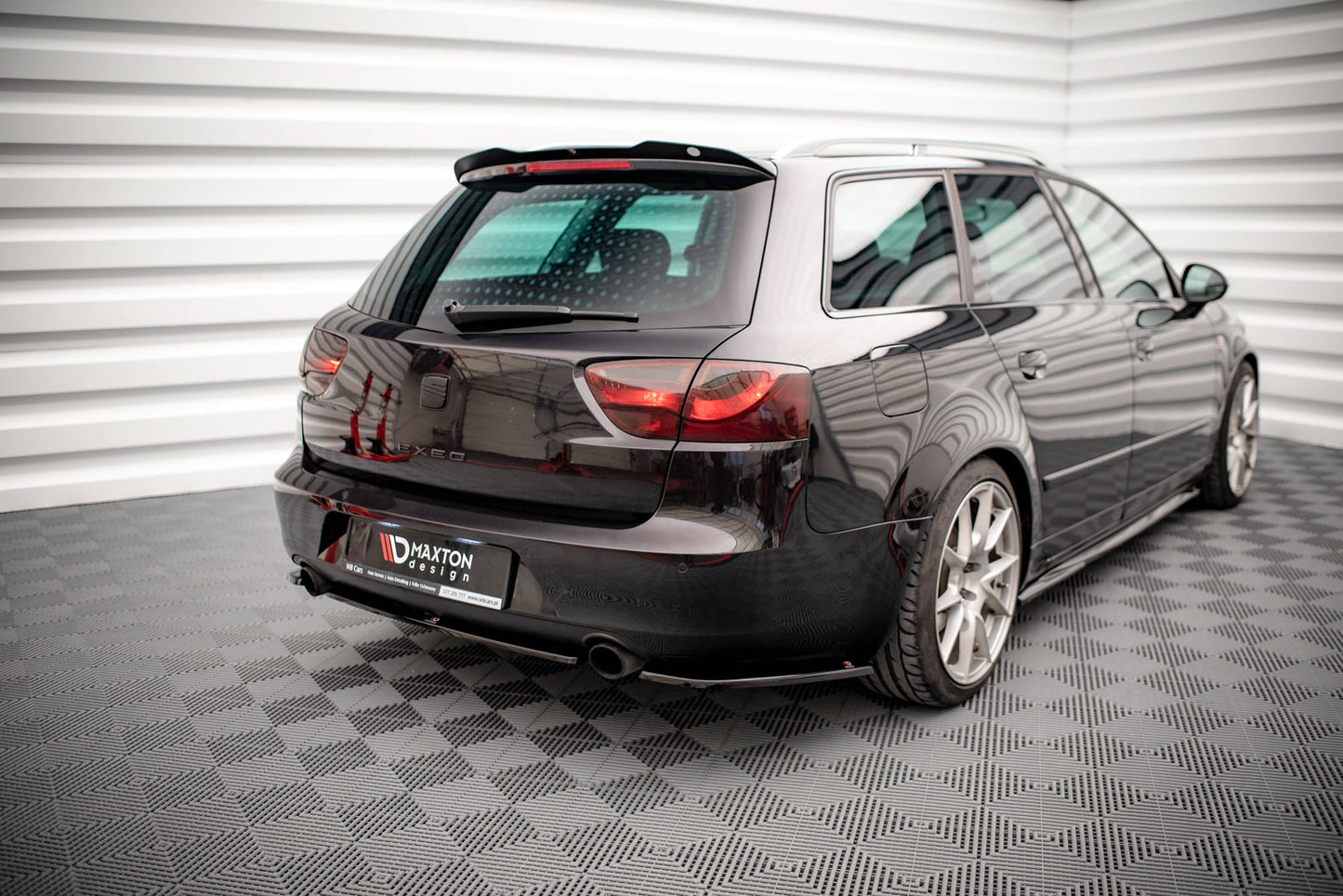 Bagerste splitter til Seat Exeo