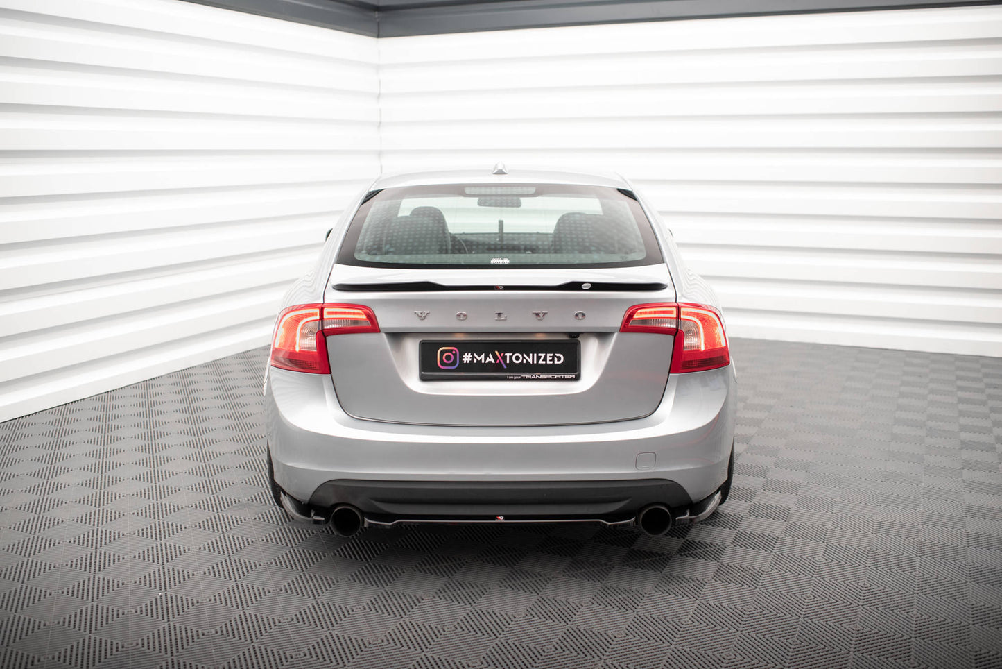 Bagerste splitter til Volvo S60 R-Design Mk2