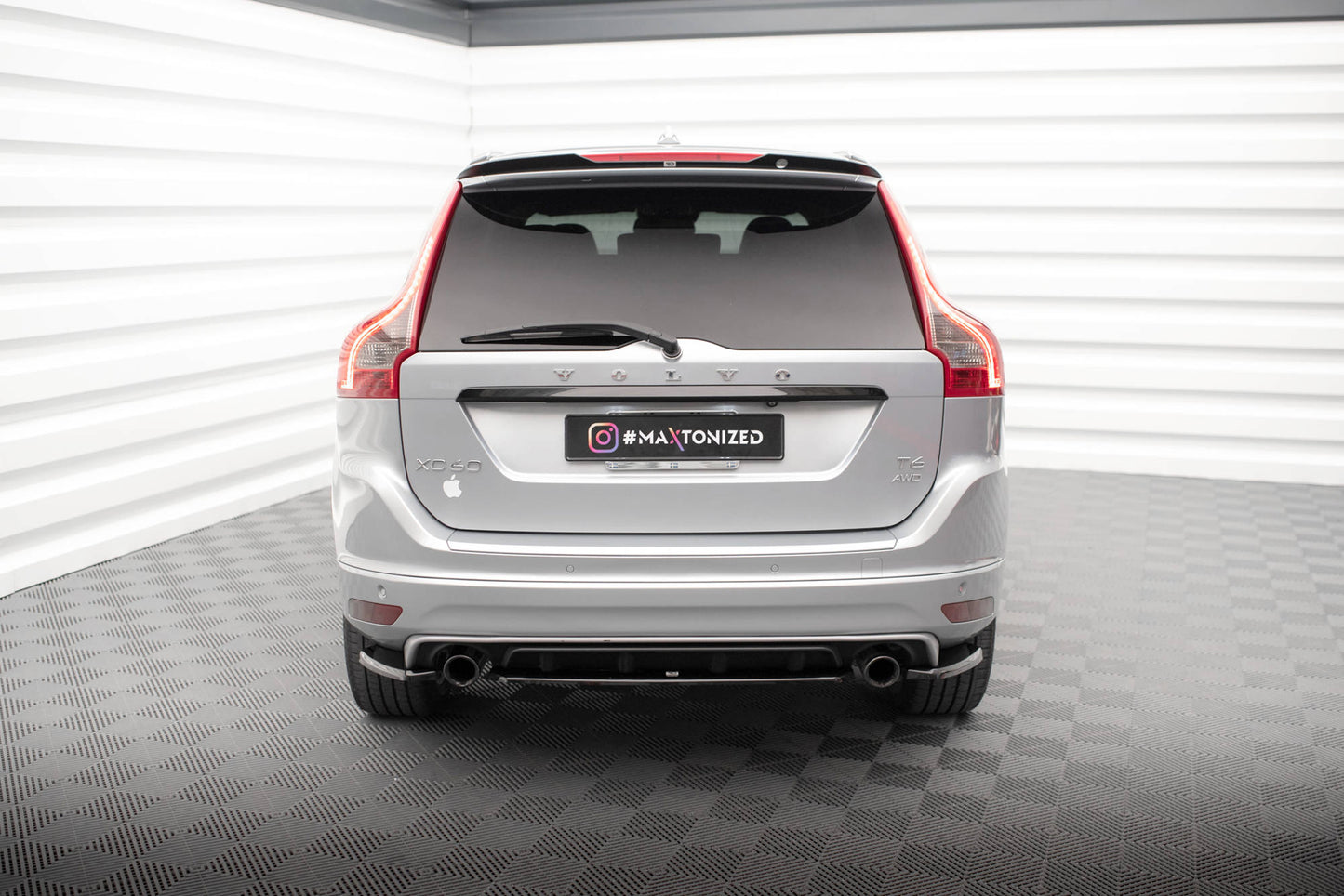 Bagerste splitter til Volvo XC60 R-Design Mk1 Facelift