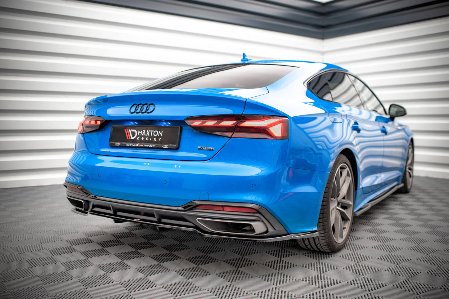 Bagerste splitter (med vertikale bars) Audi A5 S-Line F5 Facelift