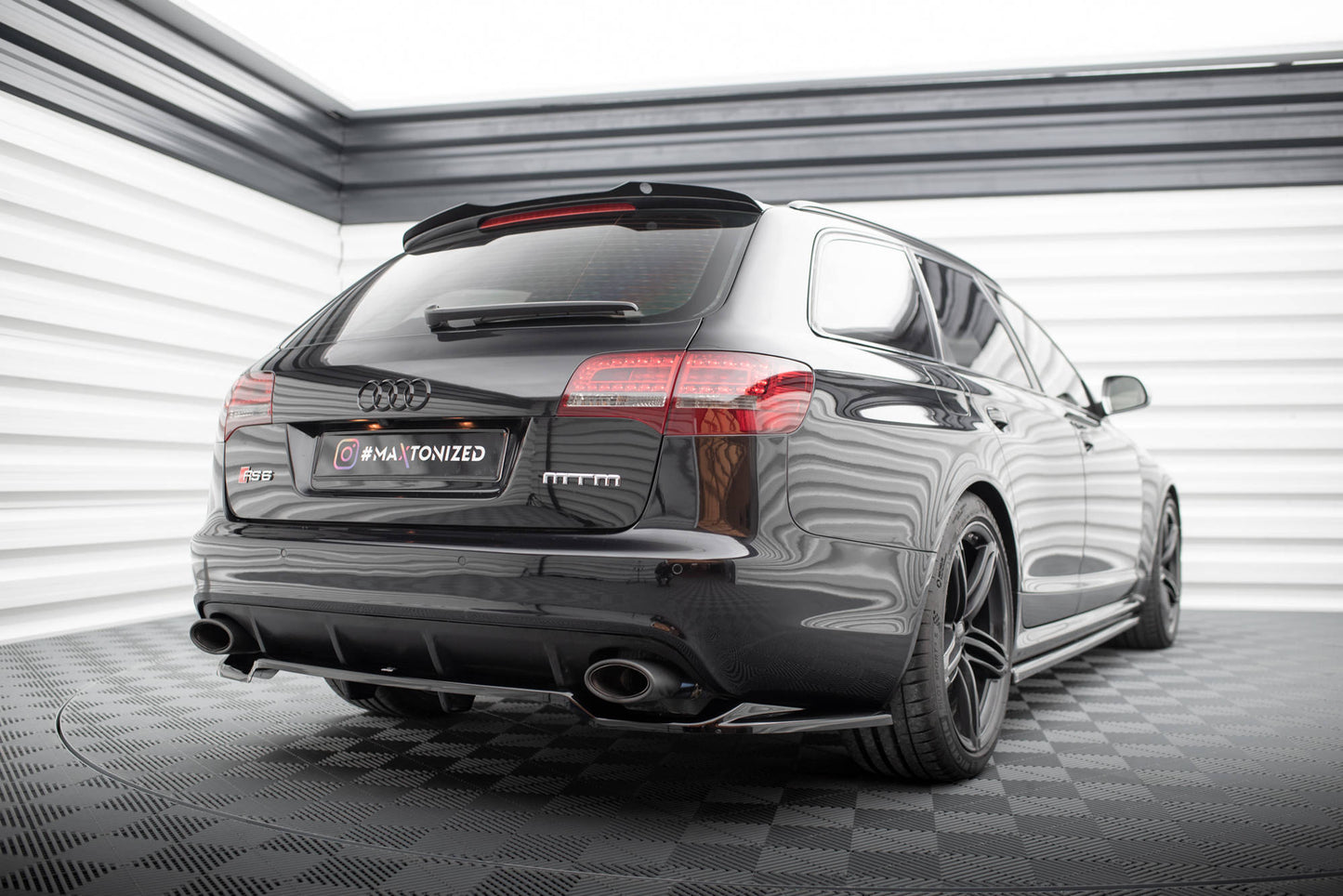 Bagerste splitter (med vertikale bars) Audi RS6 Avant C6