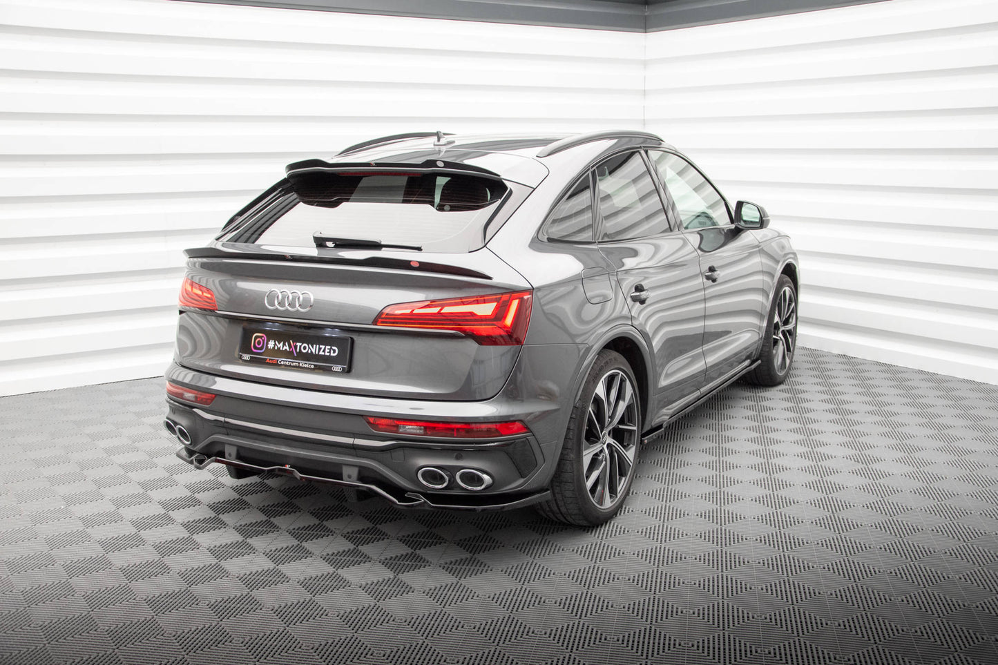 Bagerste splitter (med vertikale bars) Audi SQ5 / Q5 S-Line Sportback Mk2 Facelift