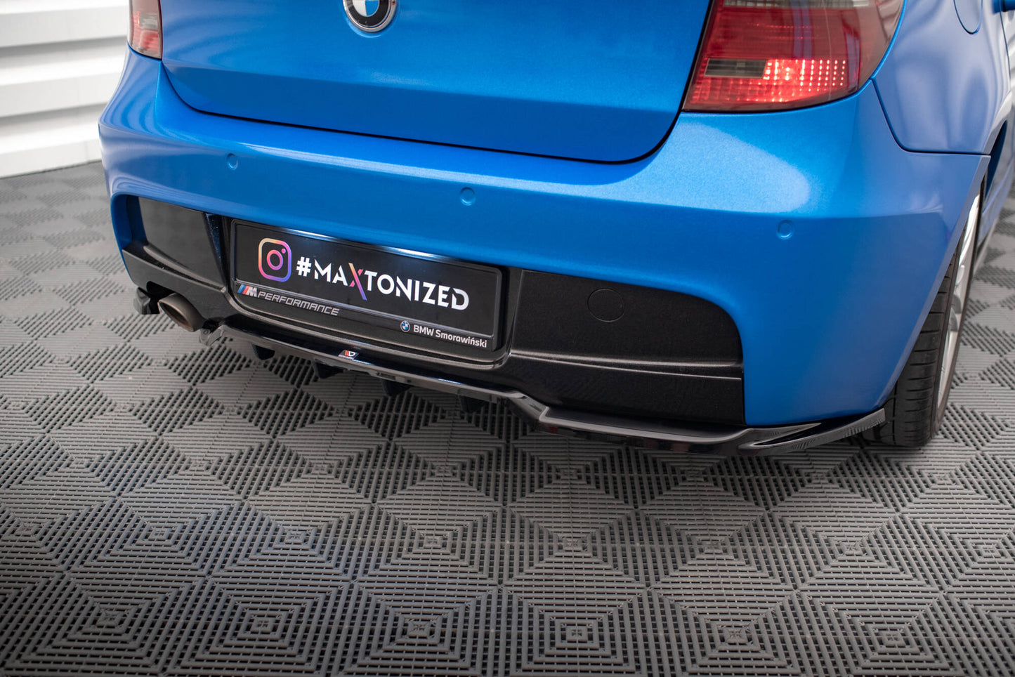Bagerste splitter (med vertikale bars) BMW 1 M-Pack E87 Facelift