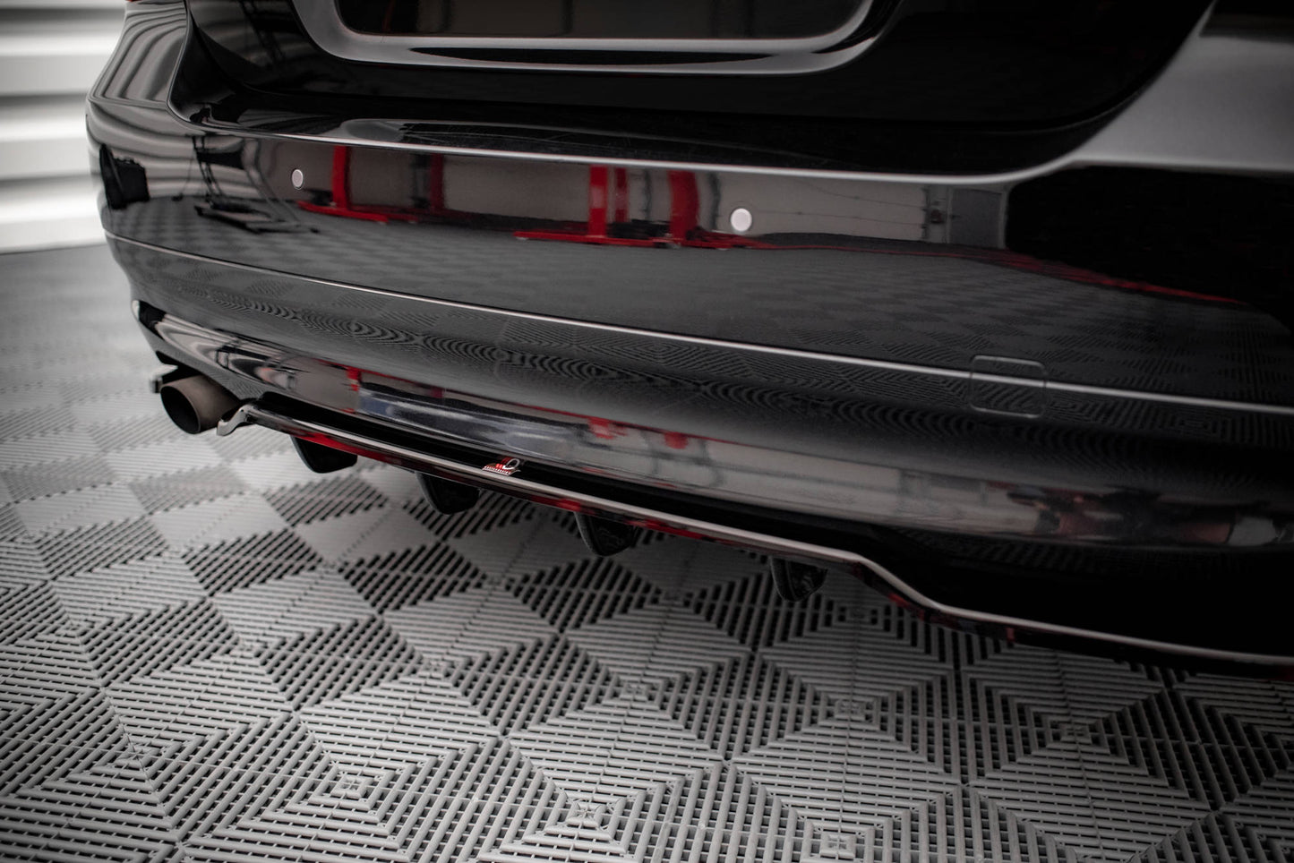 Bagerste splitter (med vertikale bars) BMW 3 Sedan E90