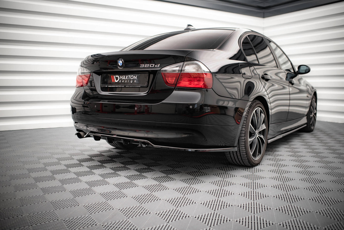 Bagerste splitter (med vertikale bars) BMW 3 Sedan E90