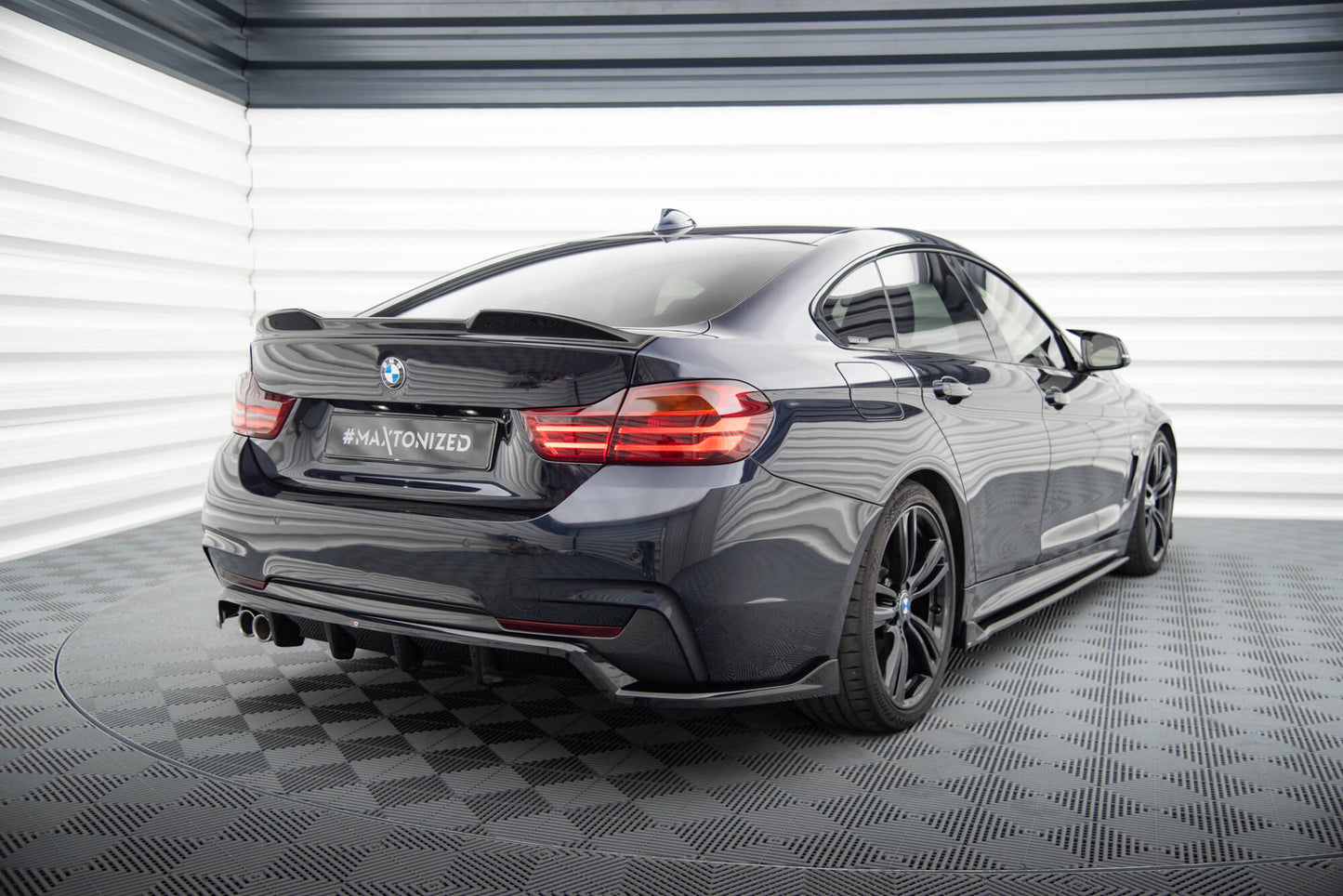 Bagerste splitter (med vertikale bars) BMW 4 Coupe / Gran Coupe / Cabrio M-Pack F32 / F36 / F33