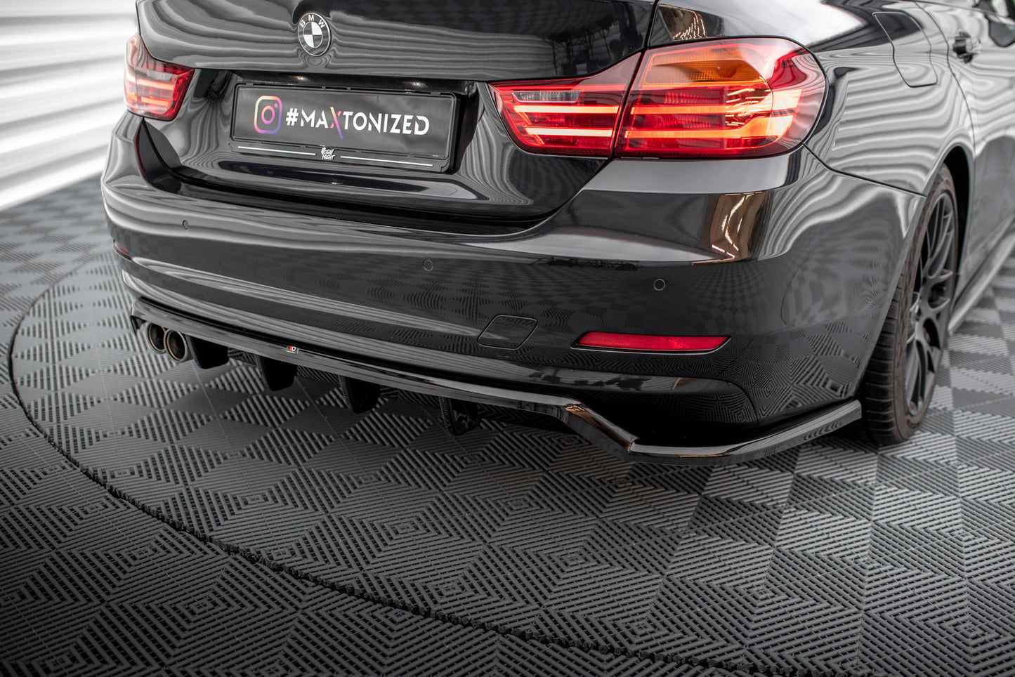 Bagerste splitter (med vertikale bars) BMW 4 Gran Coupe F36