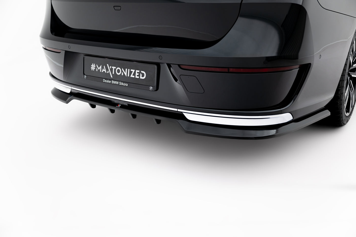 Bagerste splitter (med vertikale bars) BMW 7 G70