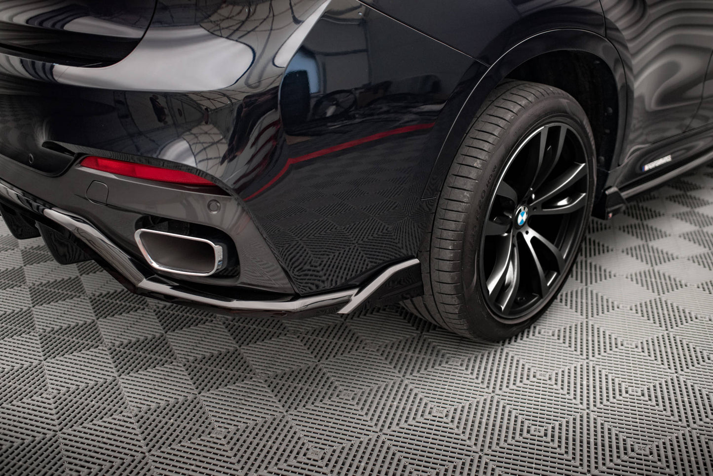 Bagerste splitter (med vertikale bars) BMW X6 M-Pack F16