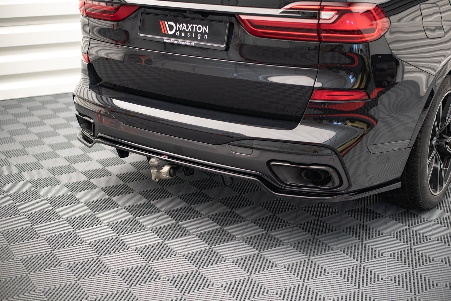 Bagerste splitter (med vertikale bars) BMW X7 M-Pack G07