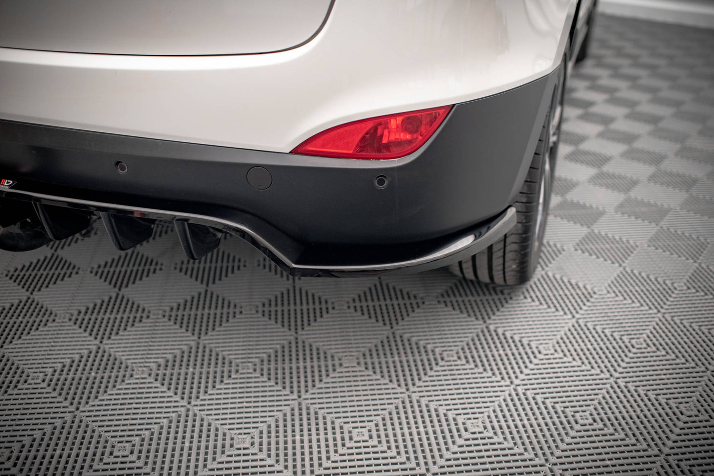 Bagerste splitter (med vertikale bars) Hyundai ix35 Mk1