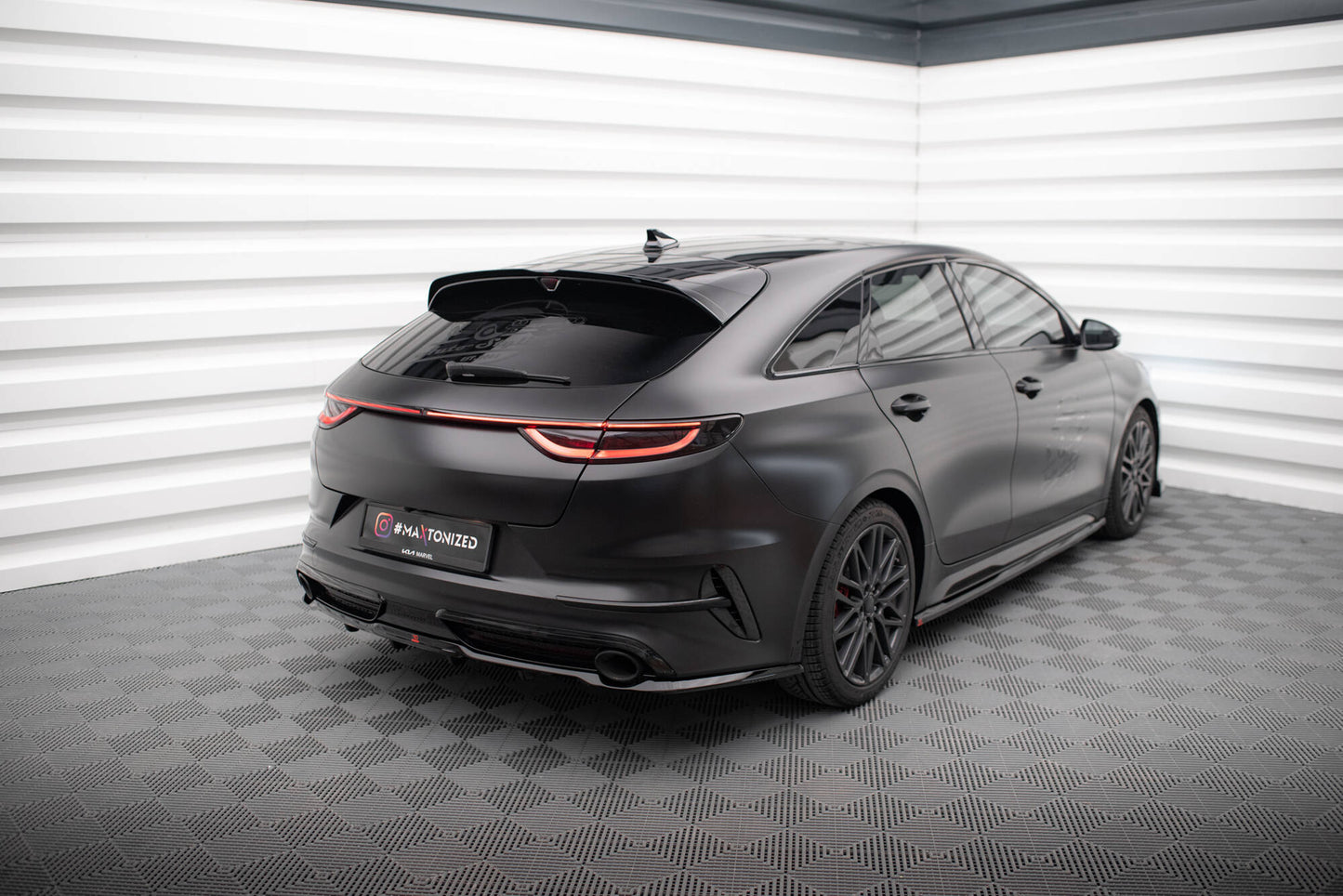 Bagerste splitter (med vertikale bars) Kia Proceed GT Mk1 Facelift