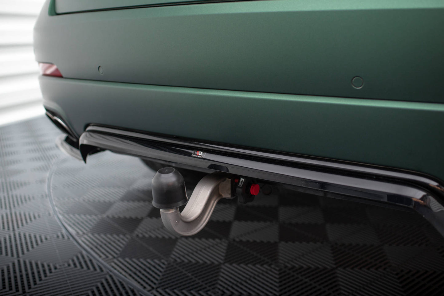 Bagerste splitter (med vertikale bars) Maserati Levante Mk1