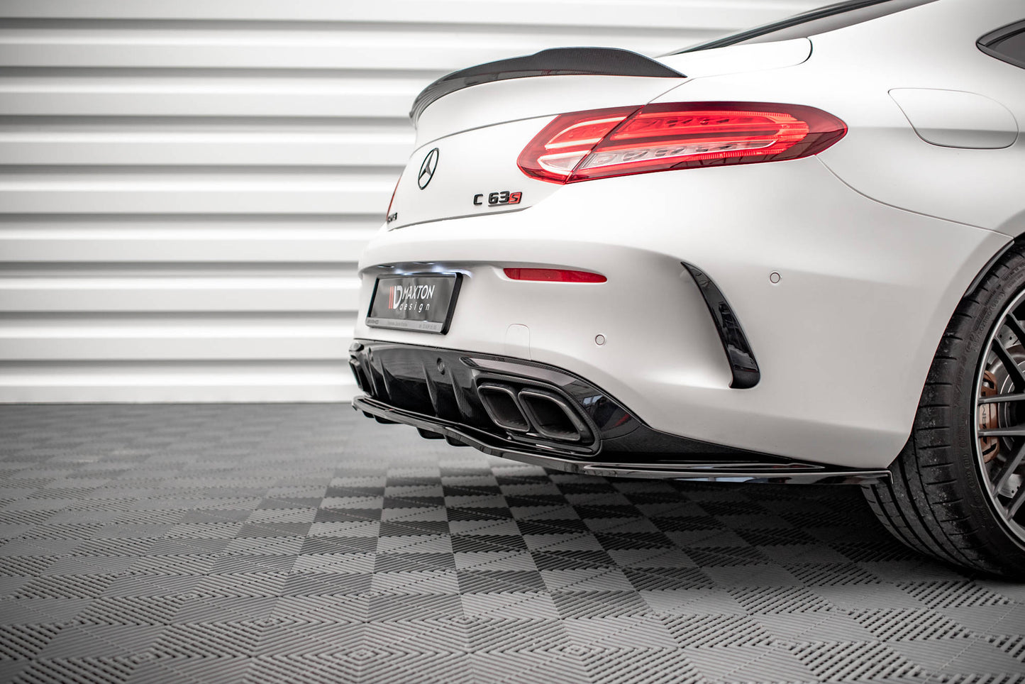 Bagerste splitter (med vertikale bars) Mercedes-AMG C 63AMG Coupe AMG Aero Pack C205 Facelift