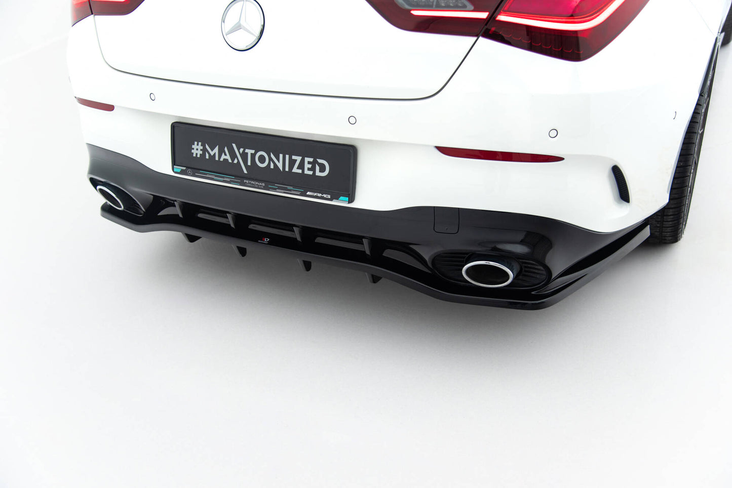 Bagerste splitter (med vertikale bars) Mercedes-AMG CLA 35 / 45 Coupe / Shooting Brake C118 Facelift / X118 Facelift