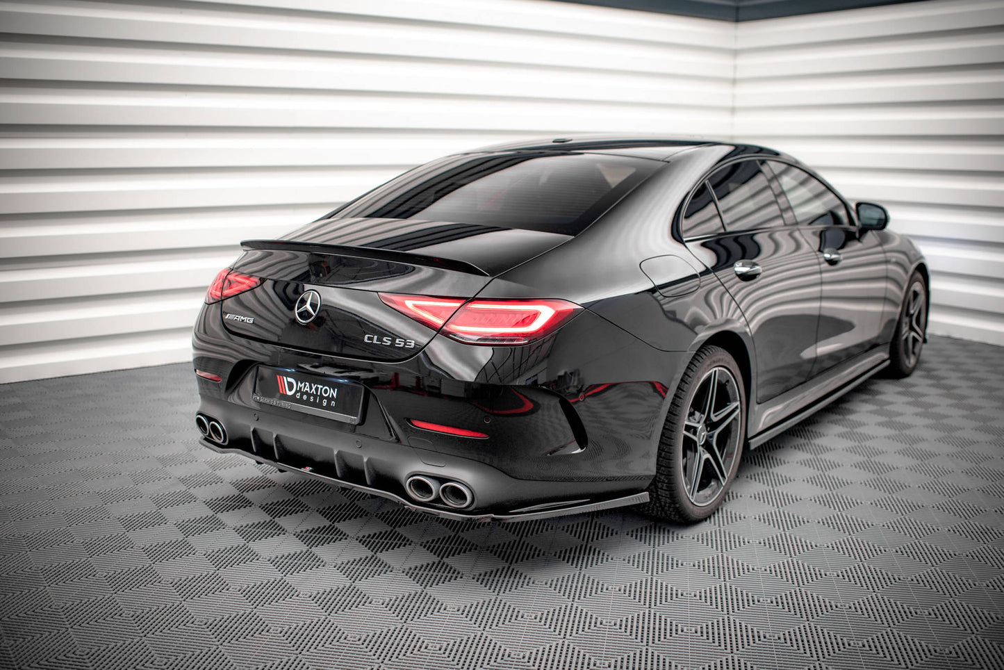 Bagerste splitter (med vertikale bars) Mercedes-AMG CLS 53 C257